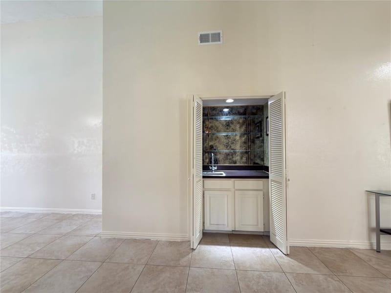 5218 Barcelona Drive, Garland TX 75043 - Photo 7