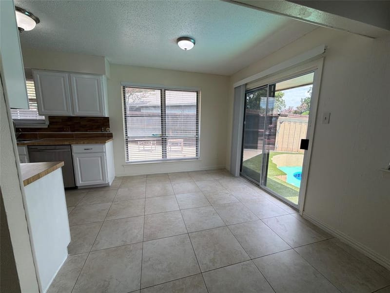 5218 Barcelona Drive, Garland TX 75043 - Photo 10