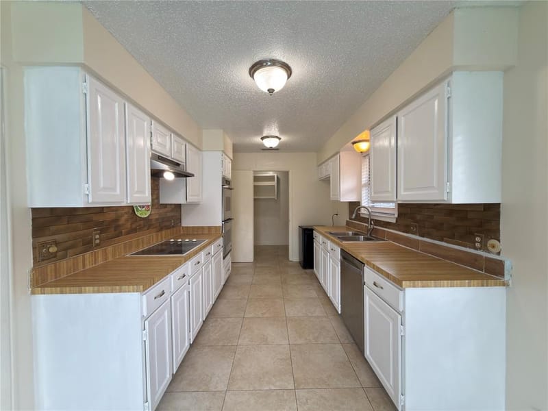 5218 Barcelona Drive, Garland TX 75043 - Photo 11