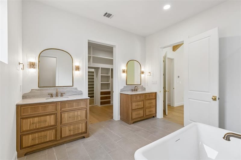 6729 Ravendale Lane, Dallas TX 75214 - Photo 18