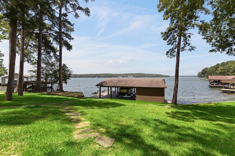 400 Windy Point Drive, Mount Vernon TX 75457 - Photo 6