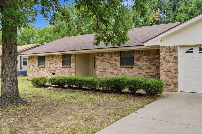 1408 Inglewood Drive, Stephenville TX 76401 - Photo 7
