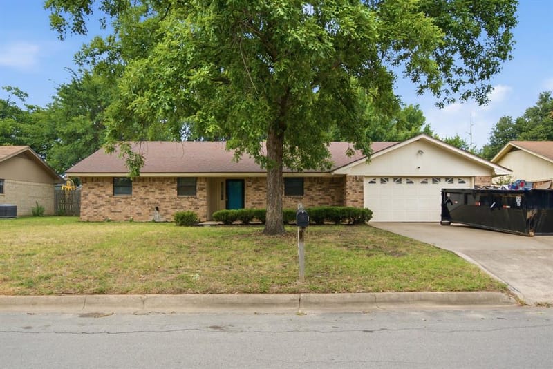 1408 Inglewood Drive, Stephenville TX 76401 - Photo 8
