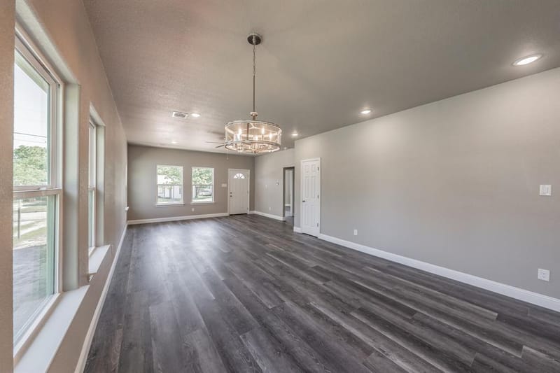 708 Elba Street, Bowie TX 76230 - Photo 6
