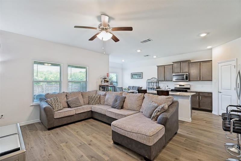 523 Summit Pass Lane, Princeton TX 75407 - Photo 5