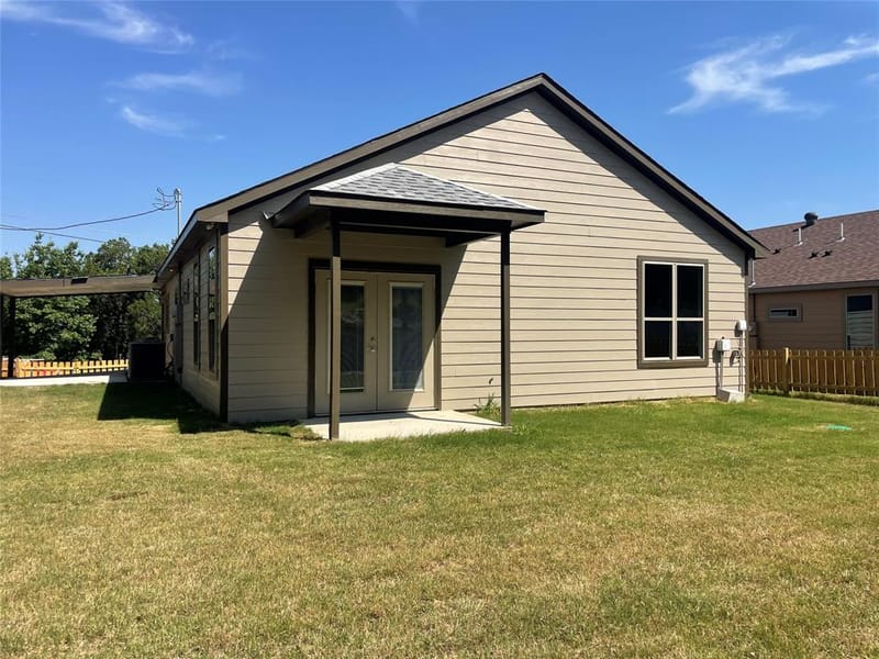 4311 Mountain Hollow Drive, Granbury TX 76048 - Photo 10