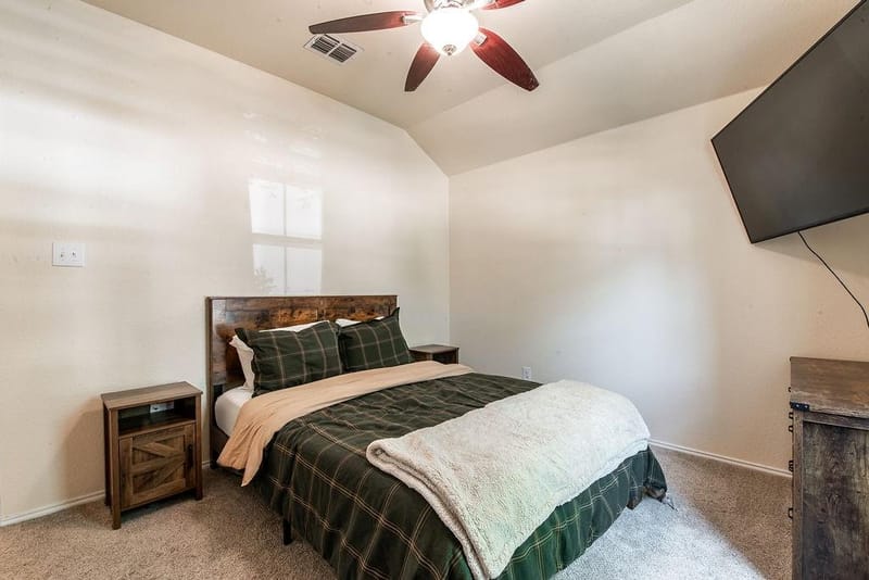 822 Graham Drive, Burleson TX 76028 - Photo 22
