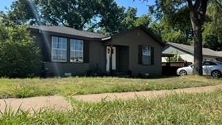 821 College Street, Cleburne TX 76033 - Photo 4