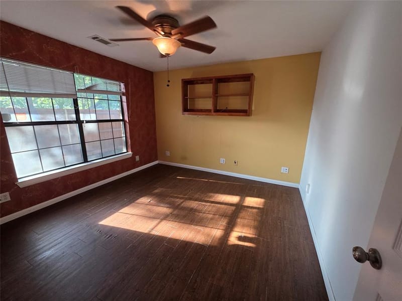 2216 Daisy Lane, Fort Worth TX 76111 - Photo 10