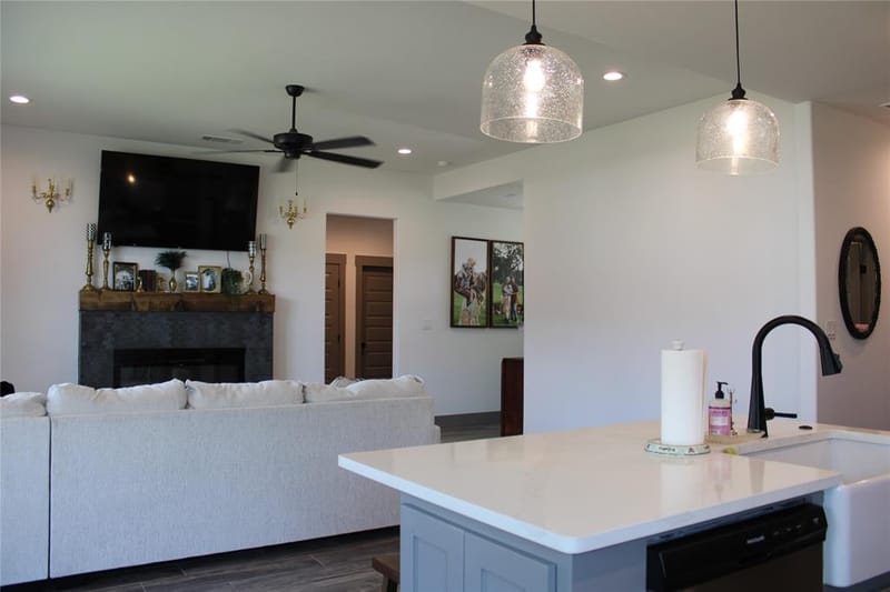 9221 Parkview, Tolar TX 76476 - Photo 7