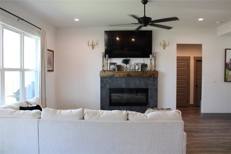 9221 Parkview, Tolar TX 76476 - Photo 4