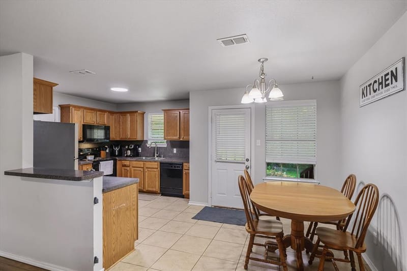 9165 Stonecreek, Tyler TX 75703 - Photo 13