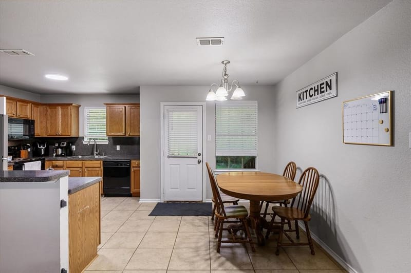 9165 Stonecreek, Tyler TX 75703 - Photo 12