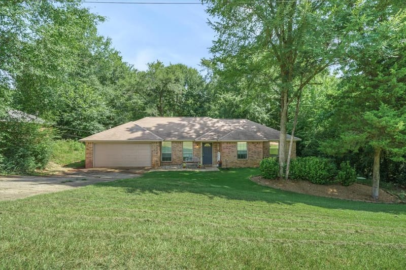9165 Stonecreek, Tyler TX 75703