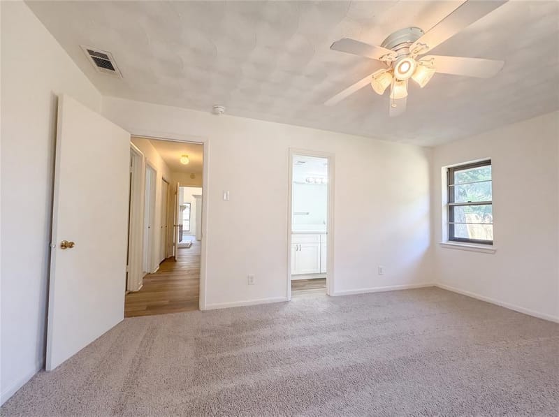 2111 Royal Oaks Drive, Irving TX 75060 - Photo 13