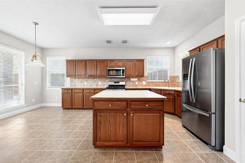 905 Hampstead Drive, Mesquite TX 75181 - Photo 8