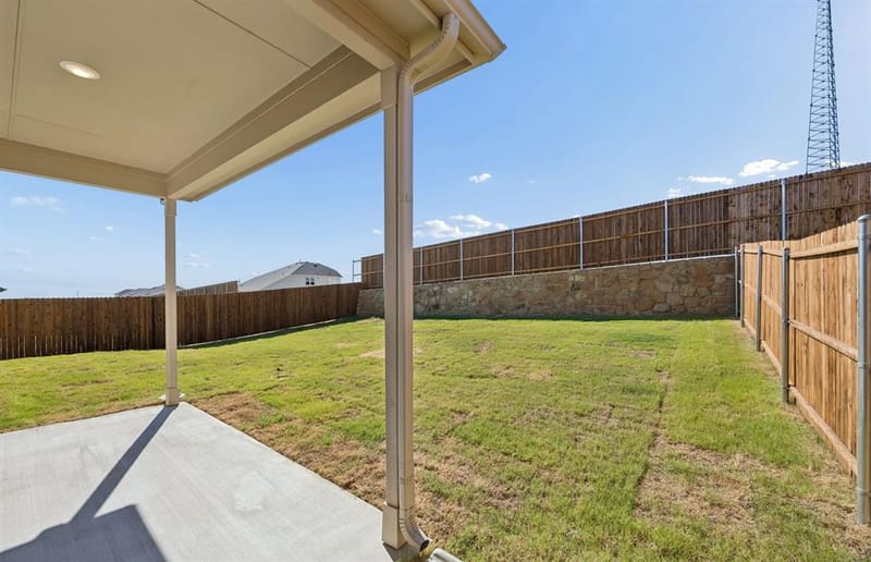 437 Avian Way, Godley TX 76044 - Photo 18