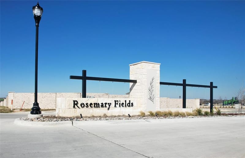 437 Avian Way, Godley TX 76044 - Photo 21