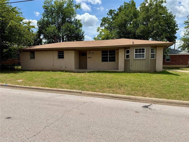 1407 N East St, Belton TX 76513