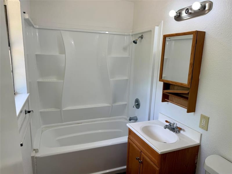 1407 N East St, Belton TX 76513 - Photo 9