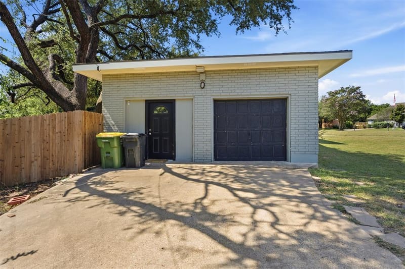 627 Bellaire Drive, Woodway TX 76712 - Photo 32