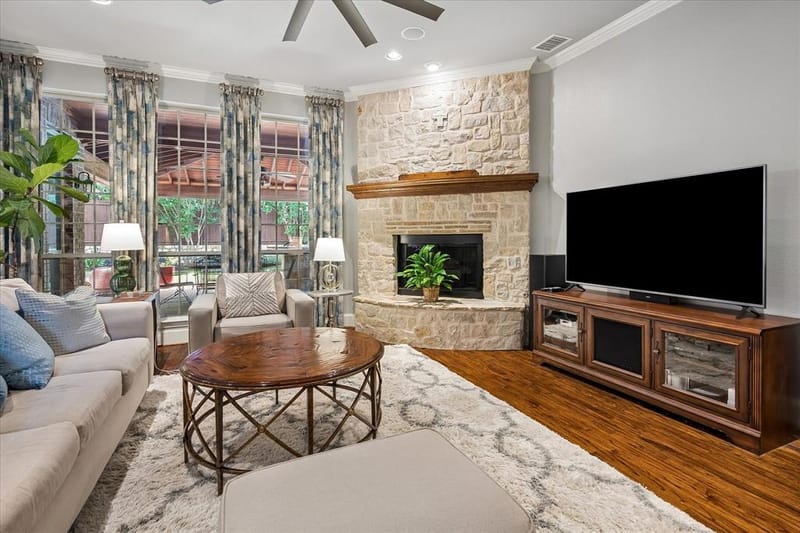 8305 Turtleback Court, McKinney TX 75070 - Photo 10