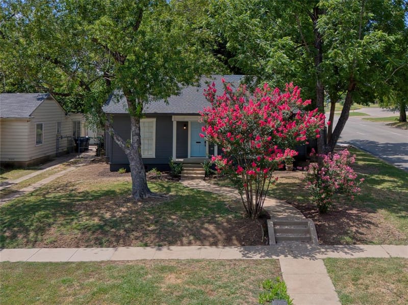 2601 Columbus Avenue, Waco TX 76710 - Photo 6
