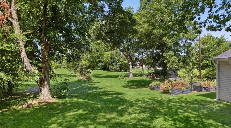 337 N 1st Street, Point TX 75472 - Photo 26