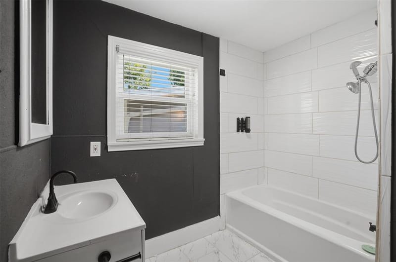337 N 1st Street, Point TX 75472 - Photo 18