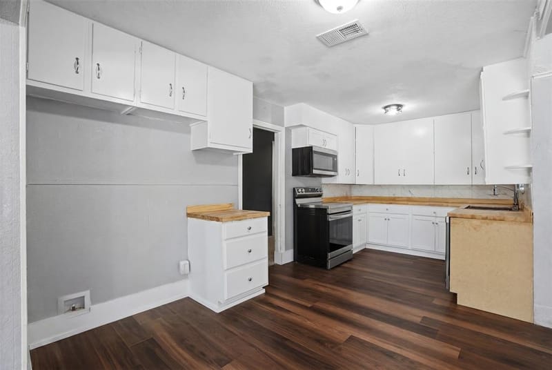 337 N 1st Street, Point TX 75472 - Photo 11