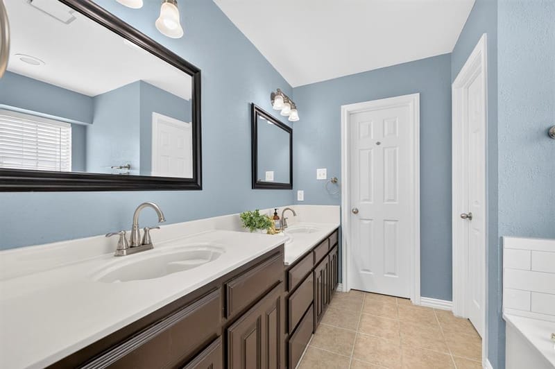2724 Winterlake Drive, Carrollton TX 75006 - Photo 24