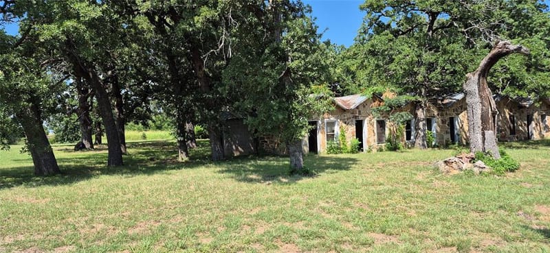 166 Seldon Loop, Bowie TX 76230 - Photo 9