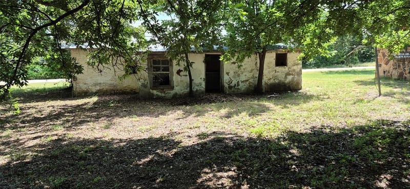 166 Seldon Loop, Bowie TX 76230 - Photo 4