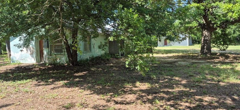166 Seldon Loop, Bowie TX 76230 - Photo 8