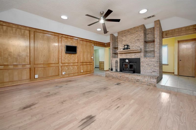 408 Chimney Hill Circle, Mansfield TX 76063 - Photo 10