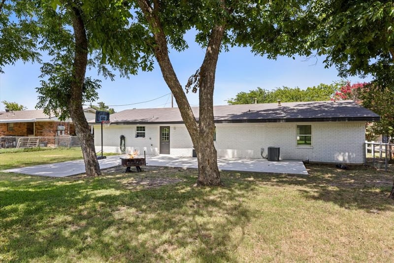 270 Barker Street, Stephenville TX 76401 - Photo 27