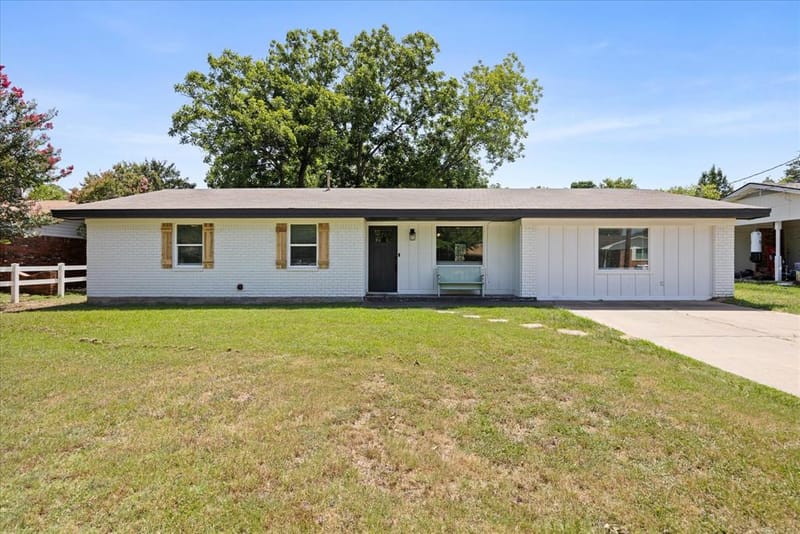 270 Barker Street, Stephenville TX 76401