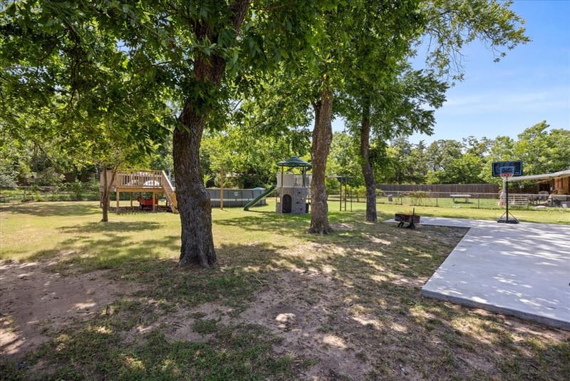 270 Barker Street, Stephenville TX 76401 - Photo 35