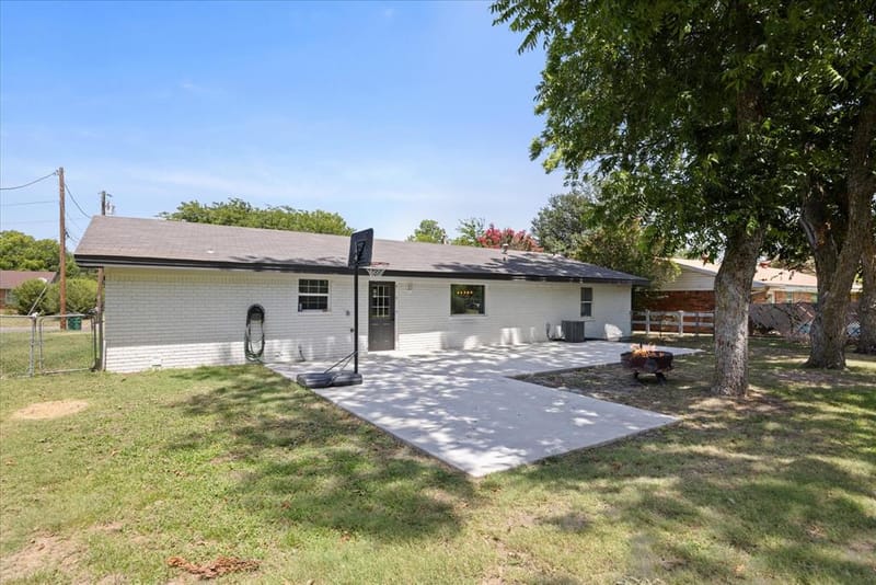 270 Barker Street, Stephenville TX 76401 - Photo 29