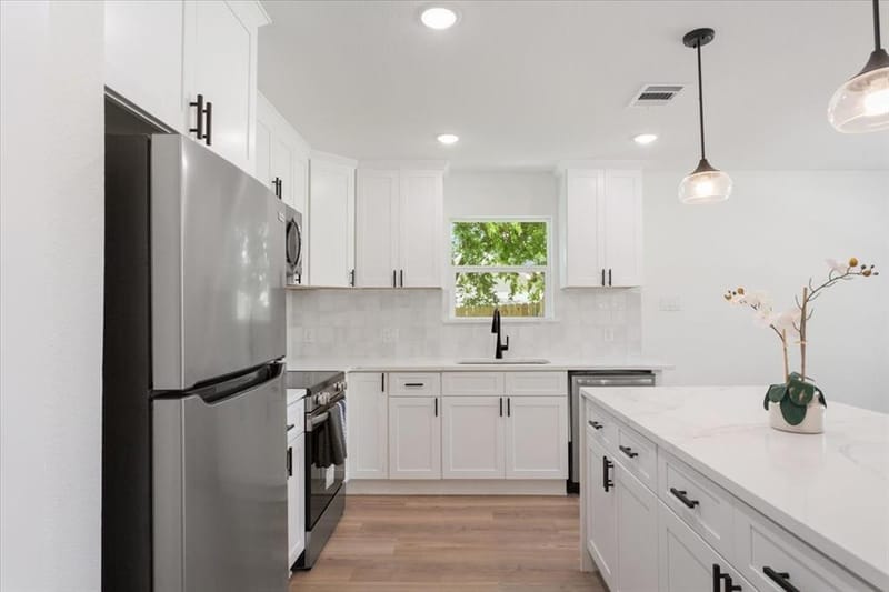212 W Madison Street, Hillsboro TX 76645 - Photo 9