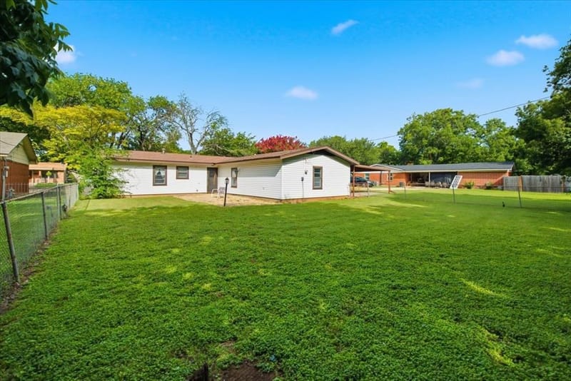 156 Bowie, McGregor TX 76657 - Photo 22