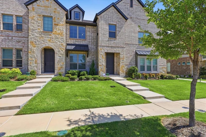 2537 Buttonbush Lane, Garland TX 75042 - Photo 2