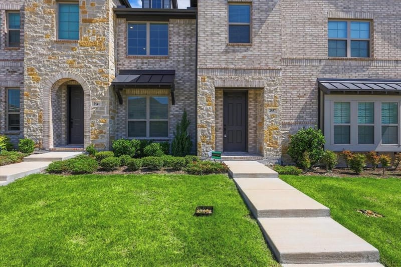2537 Buttonbush Lane, Garland TX 75042 - Photo 4