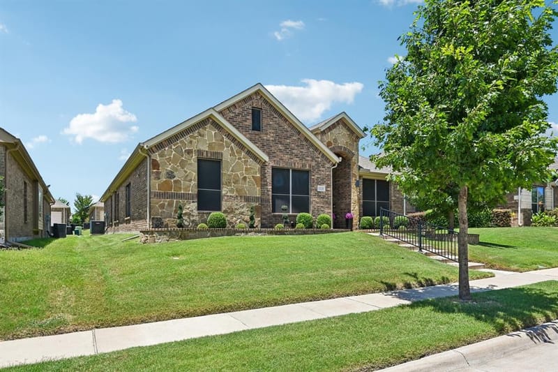 113 Cool Meadows Lane, Red Oak TX 75154 - Photo 2