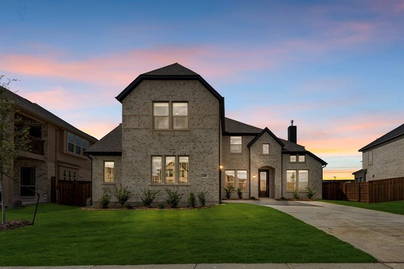 2200 Redding Drive, Mansfield TX 76084 - Photo 2