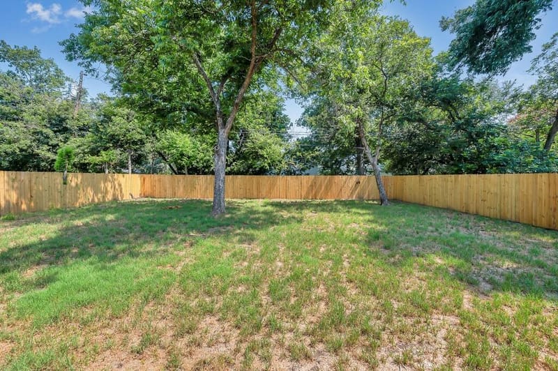 4221 Sanger Avenue, Waco TX 76710 - Photo 35