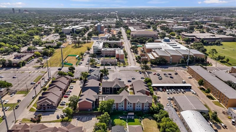 218 N Texas Boulevard # 306, Denton TX 76201 - Photo 21