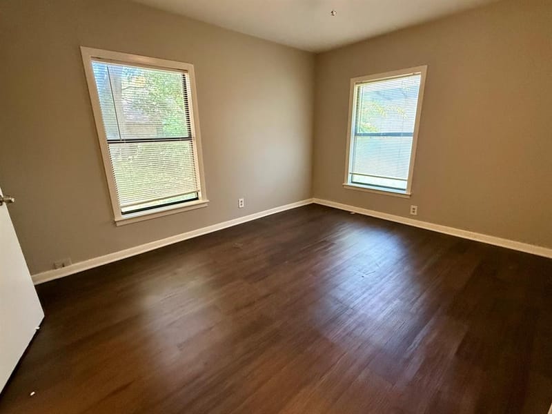 215 W Tennie Street, Gainesville TX 76240 - Photo 14
