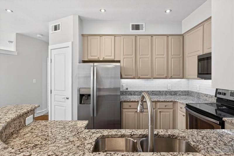3333 Darcy Street # 2102, Fort Worth TX 76107 - Photo 14
