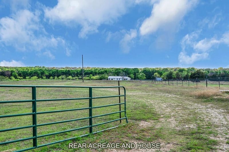 596 Saffle Road, Robinson TX 76706 - Photo 30